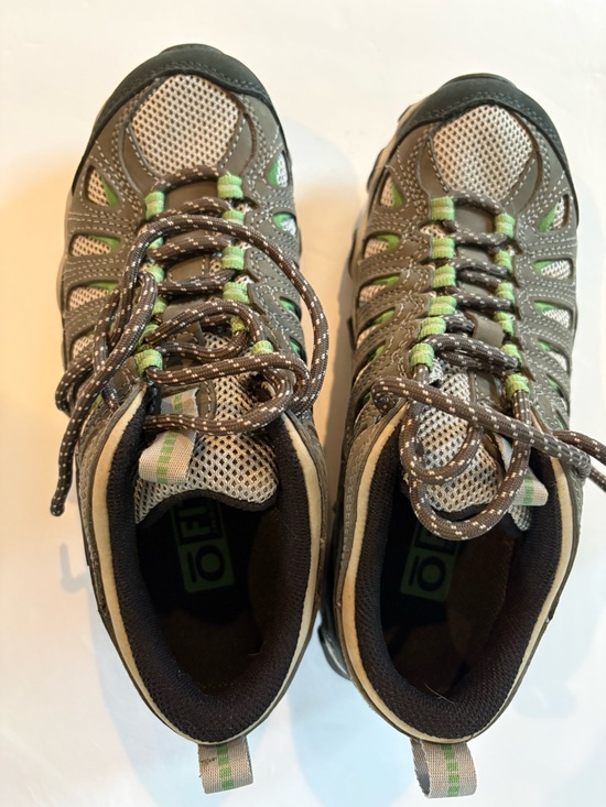 Oboz Footwear Shoes - Oboz Women’s Sawtooth low- shoes